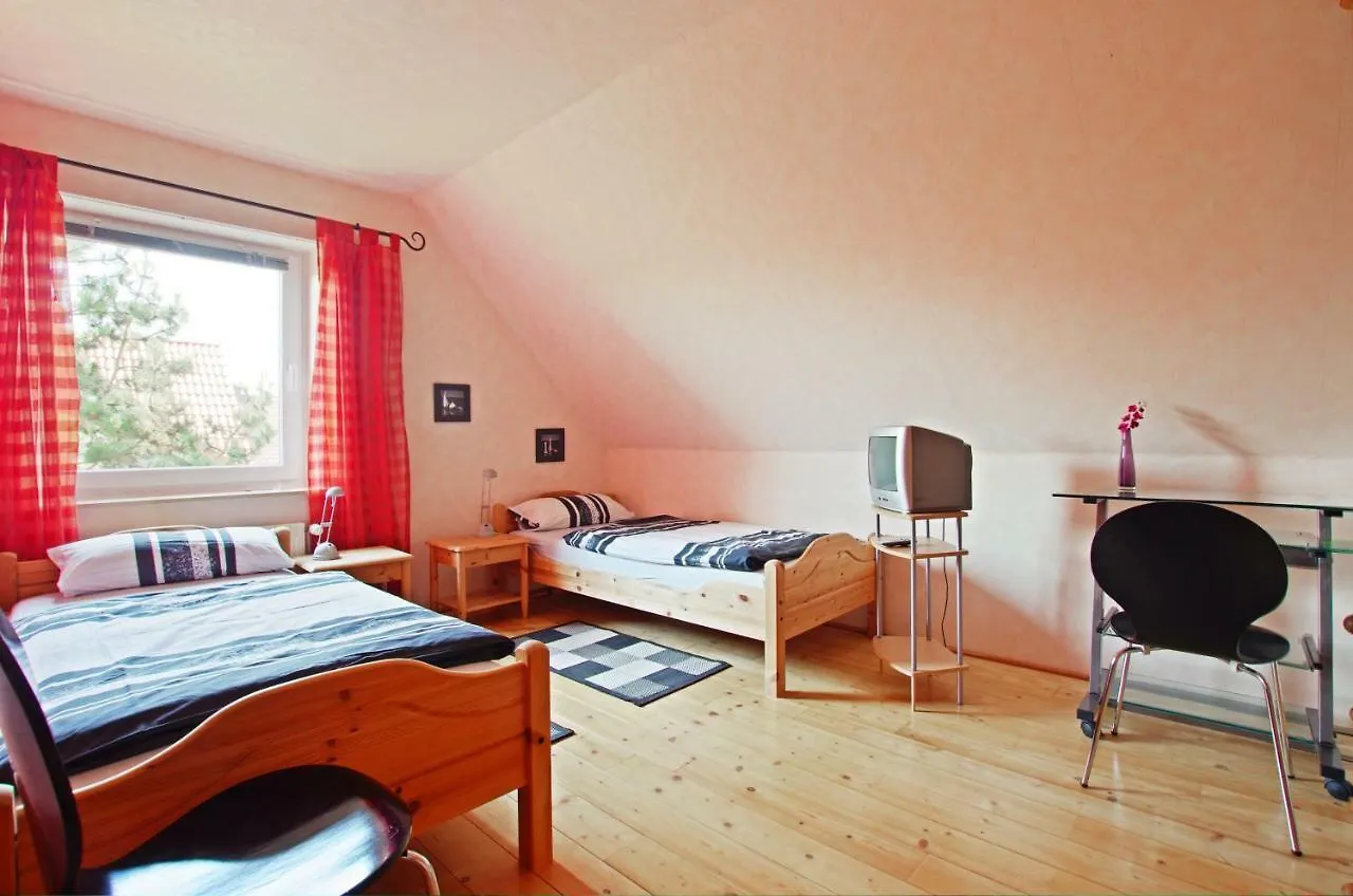 Private Rooms Hannover - Room Agency 0*,